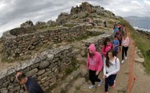 El yacimiento recibe cada a�o a miles de visitantes. 