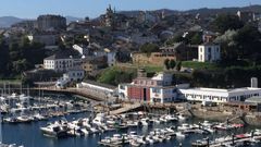Vista parcial de Ribadeo desde el puerto deportivo