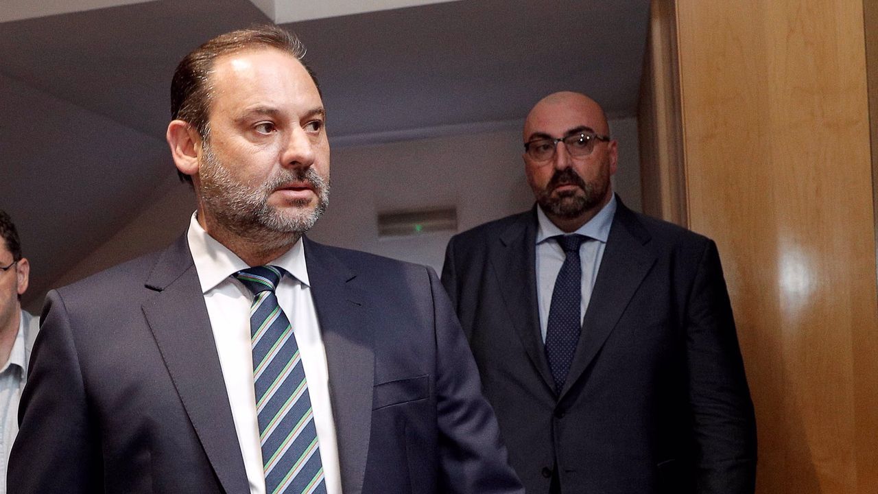 Una mujer pidió a Koldo acabar con la presión policial a un club que explotaba a prostitutas: «soy importante en la vida de José Luis»