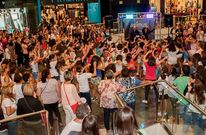 En su primera edición la velada reunió a más de 13.000 personas y se espera batir esta cifra el viernes. 