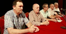 La directiva de Promavi y Promari�a explic� ayer la propuesta de la papelera a sus asociados. 