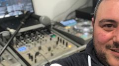 DJ Sito Click montou desde Vilalba unha emisora de radio en li�a, 80/20