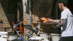 La hosteler�a es un sector en el que trabajan muchos j�venes, sobre todo en verano. 