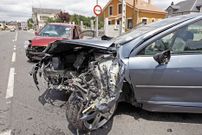 Los coches implicados en el accidente chocaron cuando iban en sentidos opuestos