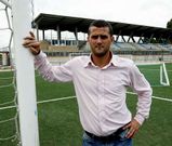 Toni Otero renov� por una temporada como responsable del f�tbol de cantera celeste. 