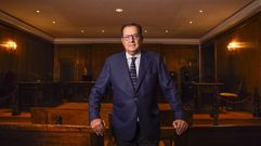 Jacinto Jos Prez Bentez, presidente de la Audiencia de Pontevedra, en una de las salas de este tribunal.