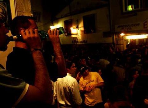 La noche de Portonovo es uno de los atractivos tur�sticos que m�s gente atrae en verano.