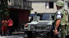 Efectivos de la reci�n creada Guardia Nacional patrullan por la Ciudad de M�xico
