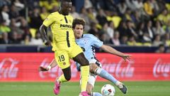 El central del Celta Marcos Alonso, en el partido de este domingo frente al Villarreal.