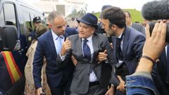 Tensi�n a la salida del exdirectivo del ADIF del juicio del Alvia