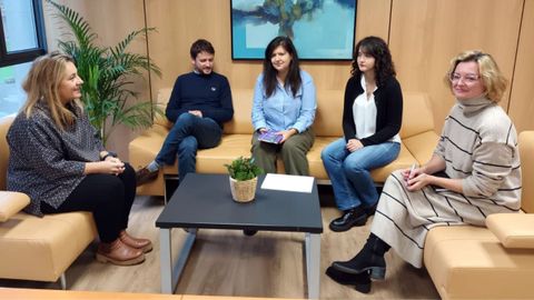 Reuni�n de la consejera de Educaci�n, Lydia Espina, junto a la Asociaci�n de Padres de Alumnos de Altas Capacidades