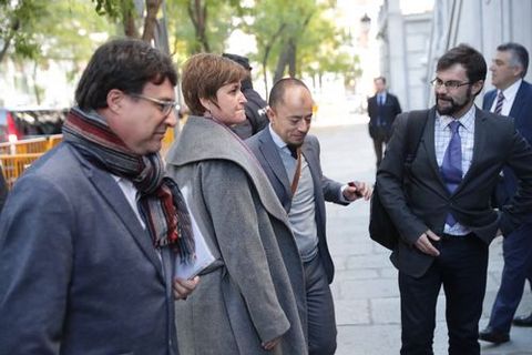  Joan Josep Nuet y Anna Sim�, dos de los miembros de la Mesa del Parlamente, a su llegada al Tribunal Supremo