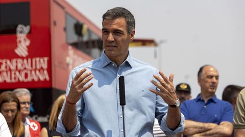 El presidente del Gobierno, Pedro S�nchez, en su visita esta ma�ana al Puesto de Mando Avanzado de Vall d'Uix�.