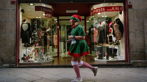 Carreras de San Silvestre en Ourense.La capital ourensana disfrut del ambiente festivo de su particular prueba de fin de ao