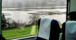 Vista del interior de un ferrocarril Ferrol-A Coru�a.