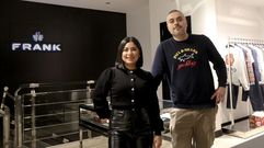 Adri�n Nieto y Johana Regalado, en Frank Store, que abri� sus puertas en Montero R�os.