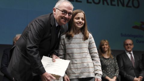 Hasta un total de cuarenta alumnos de distintos centros de la provincia resultaron premiados en el concurso de la Constituci�n.