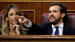 Fuerte enfrentamiento entre S�nchez y Casado en el debate de investidura