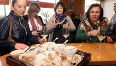 Una degustaci�n de pinchos durante una edici�n anterior del concurso de Zona Centro. 