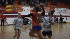 La� nueva jugadora del Guard�s�Daniela Garc�a.