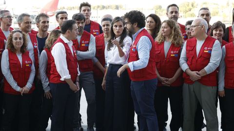 La reina Letizia acompa�ada por el ministro de Asuntos Exteriores y el director de la Agencia Espa�ola de Cooperaci�n Internacional para el Desarrollo