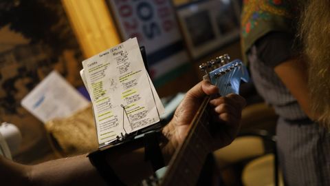 Cantos de taberna en Guitiriz en el primer d�a del Festival de Pardi�as 2026