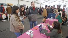 La f�rum Festem se celebr� durante toda la ma�ana bajo una carpa situada junto a la Polit�cnica