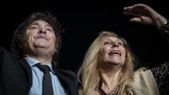 El presidente de Argentina, Javier Milei, junto a su hermana Karina, secretaria de la Presidencia