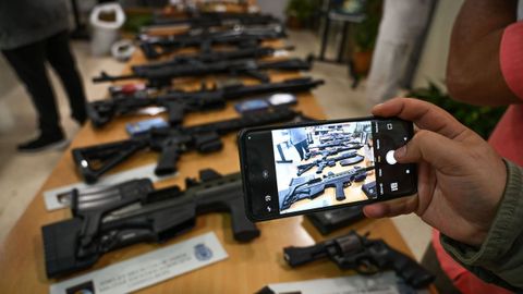 ltimo arsenal. Ocurri en Almera y estaba en manos de una organizacin dedicada al trfico de drogas y armas de fuego, con ramificaciones en Granada y Huelva. Hubo 18 arrestos y el armamento lo utilizaban los propios implicados y lo vendan a otras organizaciones para defenderse de robos.