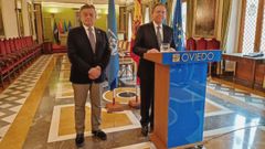 El alcalde de Oviedo, Alfredo Canteli, y el concejal de Seguridad Ciudadana, Jos� Ram�n Prado