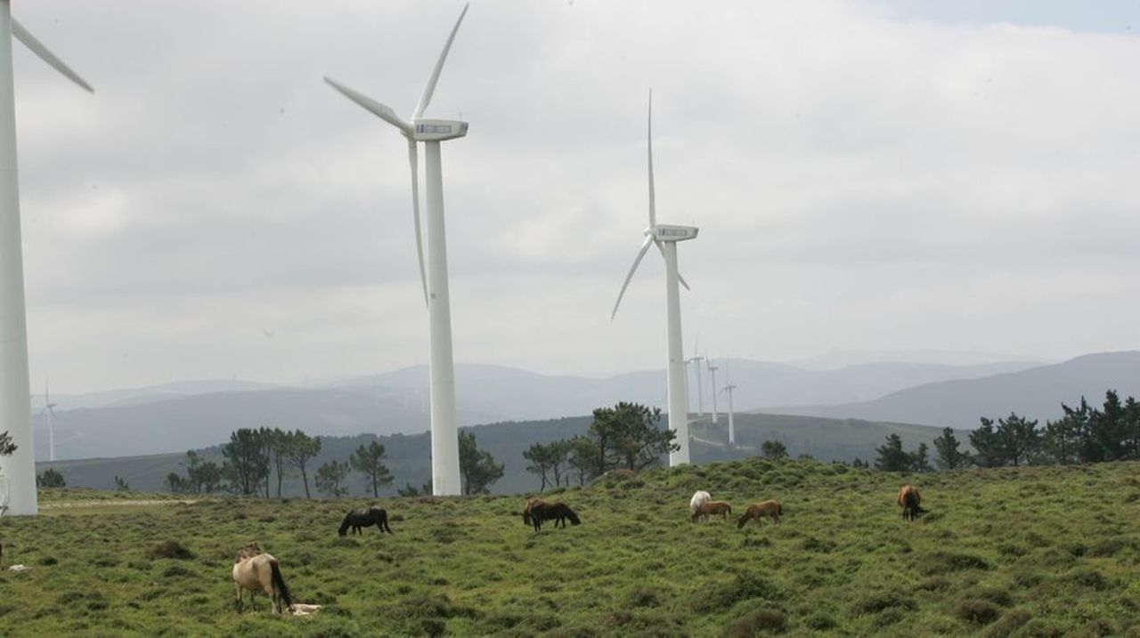 Endesa impulsa la construcción de baterías vinculadas a dos futuros parques eólicos de As Pontes y Moeche