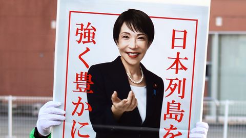Sanae Takaichi se declara admiradora de Thatcher, la otra mujer de hierro