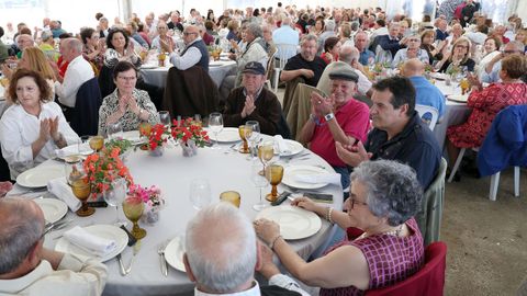 COMIDA DE LOS MAYORES EN PORTO DO SON 2025