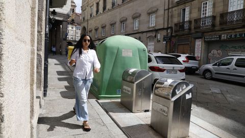 Contenedores subterr�neos en la R�a da Barreira.