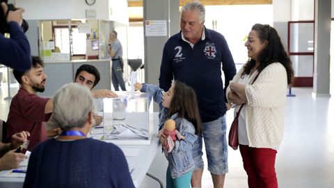 Mesa electoral en Arousa. 