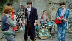 Fotograma de la pel�cula �Sing Street�, que cumple este marzo diez a�os de su estreno en Irlanda.