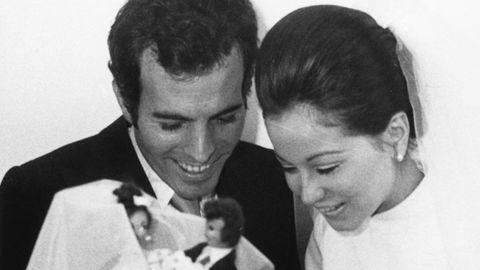 Julio Iglesias e Isabel Preysler, el día de su boda en enero de 1971