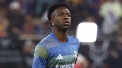 Vinicius, durante un calentamiento con el Real Madrid.