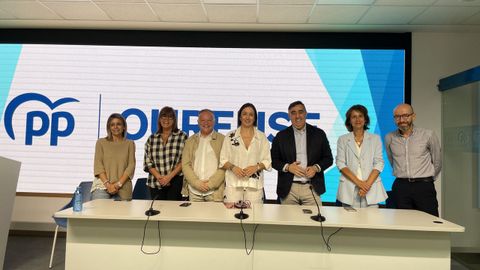 Los concejales del PP en la rueda de prensa ofrecida este viernes para anunciar el acuerdo de presupuestos