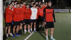 Dani P�rez y sus compa�eros del Antela juvenil