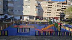 Nuevo aspecto de la zona de juegos infantiles del parque Jos� Cornide de Ourense.