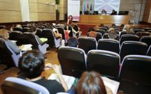 El curso de verano se inici� ayer en el campus de Esteiro. 