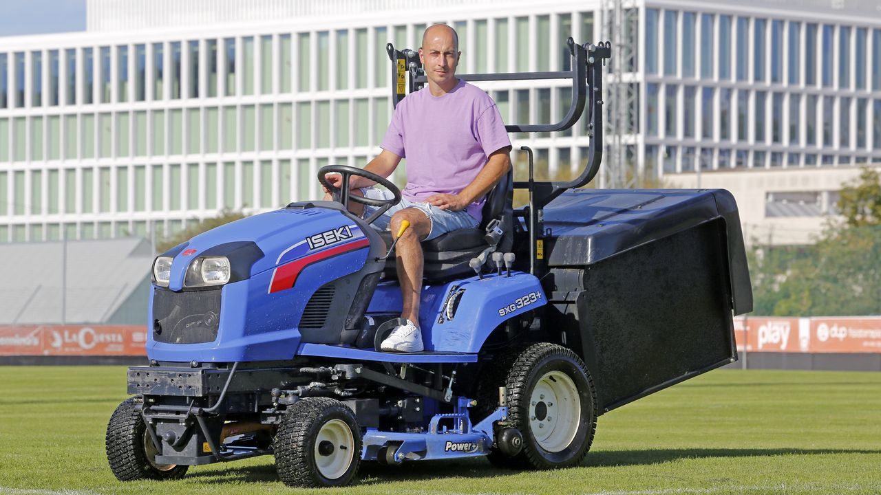 Gonzalo Rabuñal, exciclista profesional «Bici e xardín teñen moito en