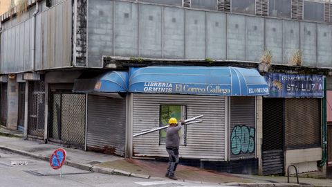 Estado actual del antiguo mercado de Santa Luc�a, en A Falperra