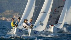 Pablo Cabello e Isabel Cabello, durante una competici�n de Vaurien