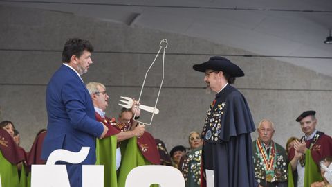 Nombramiento de nuevos cofrades y hermanamiento con otras cofrad�as