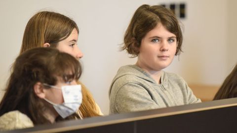 Primera sesi�n del segundo Consello da Infancia de Pontevedra, celebrado en el sal�n de plenos del Concello