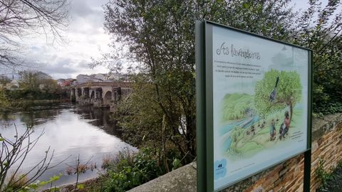 Un dos paneis ilustrados do barrio da Ponte