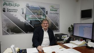 Amador Garc�a Fern�ndez, en su despacho en Xove hace apenas un mes, en la �ltima entrevista a La Voz