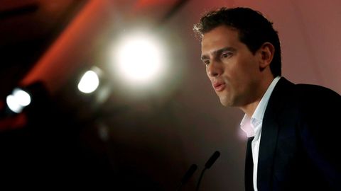 Seg�n los sondeos publicado, Ciudadanos es el partido que pierde m�s apoyos